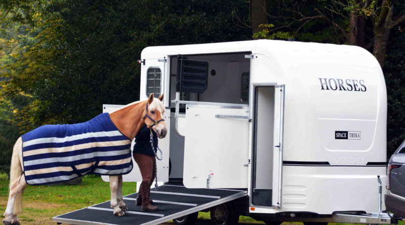 How much does a horse trailer weigh